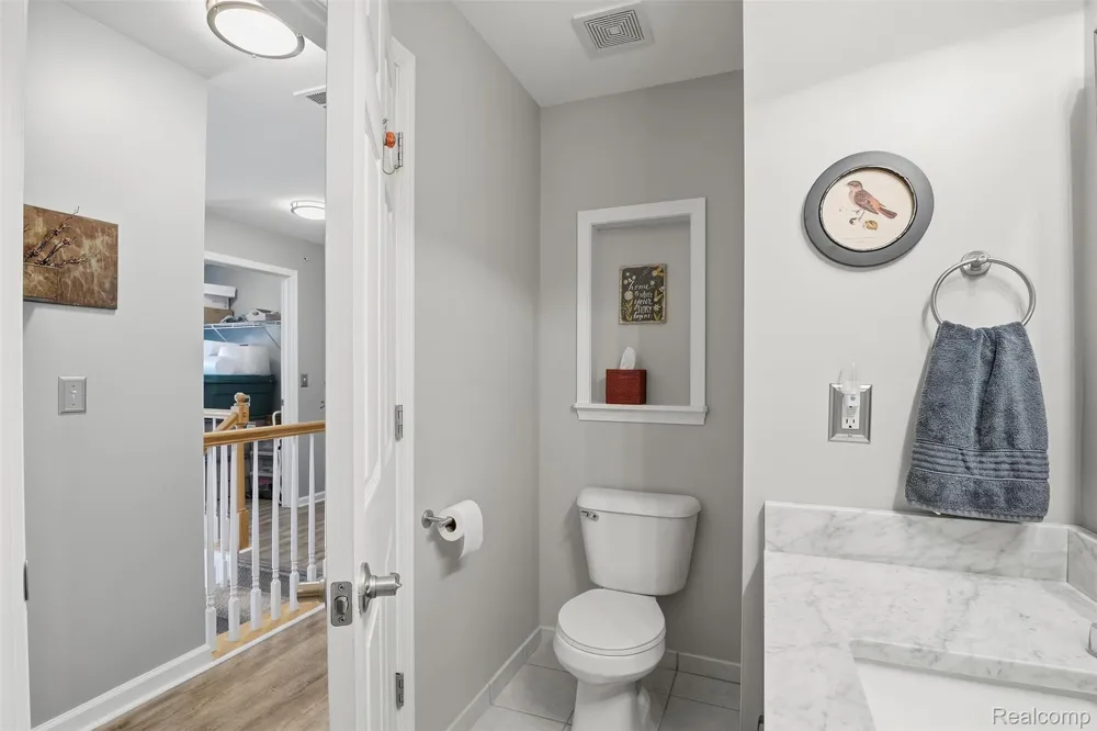 28259 Oakmonte Circle E Lyon Charter Township, MI 48165