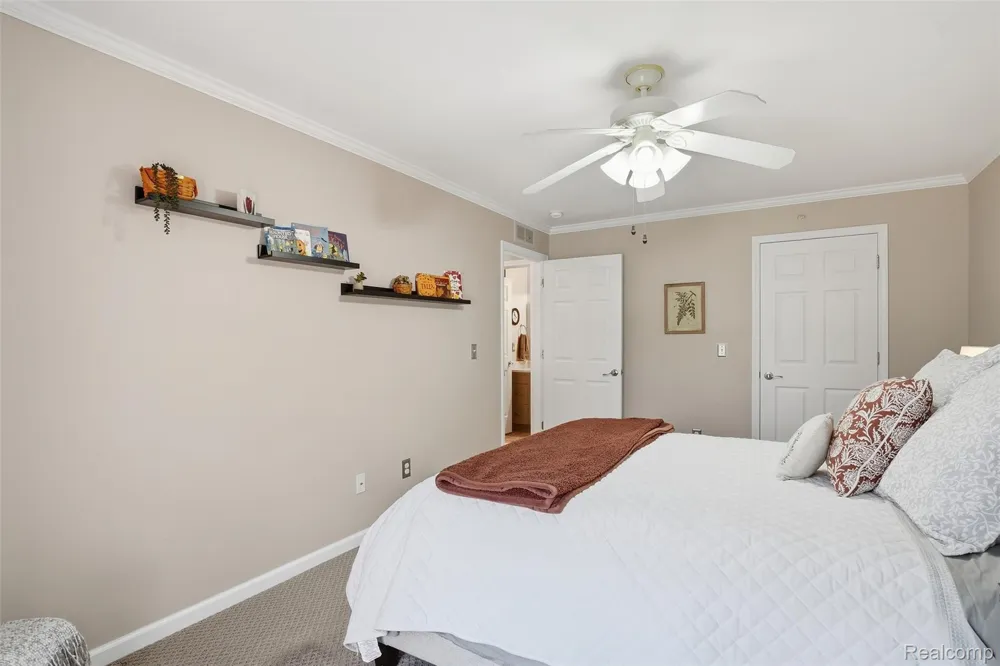 28259 Oakmonte Circle E Lyon Charter Township, MI 48165
