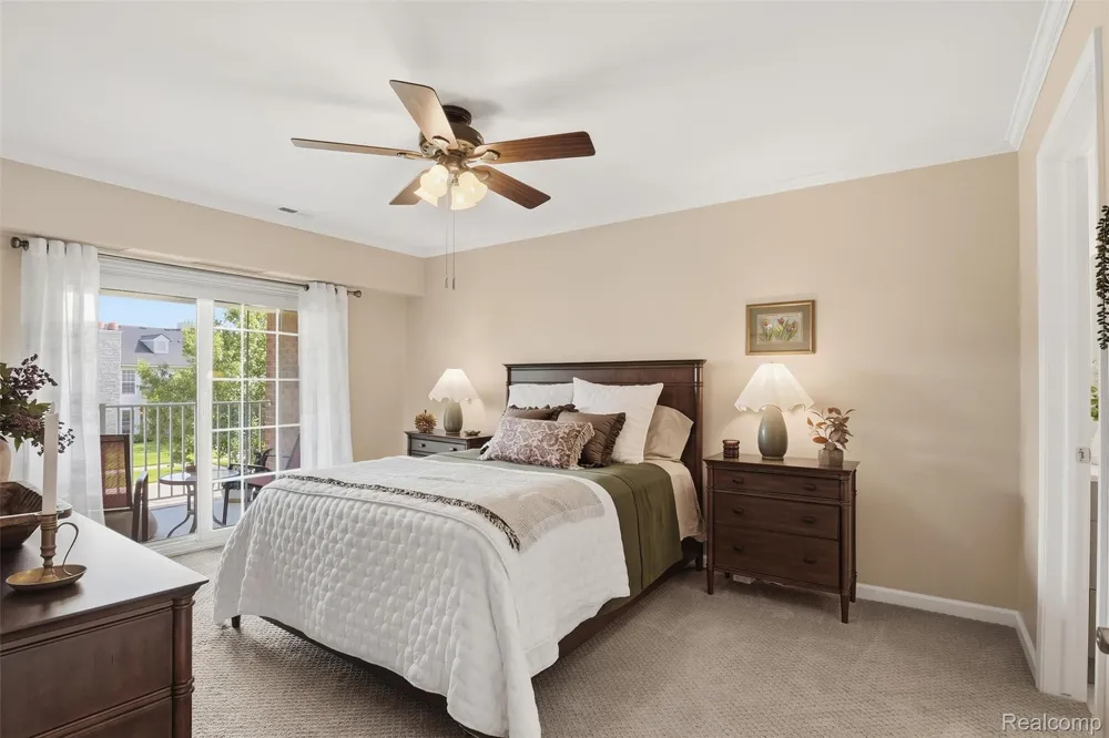 28259 Oakmonte Circle E Lyon Charter Township, MI 48165