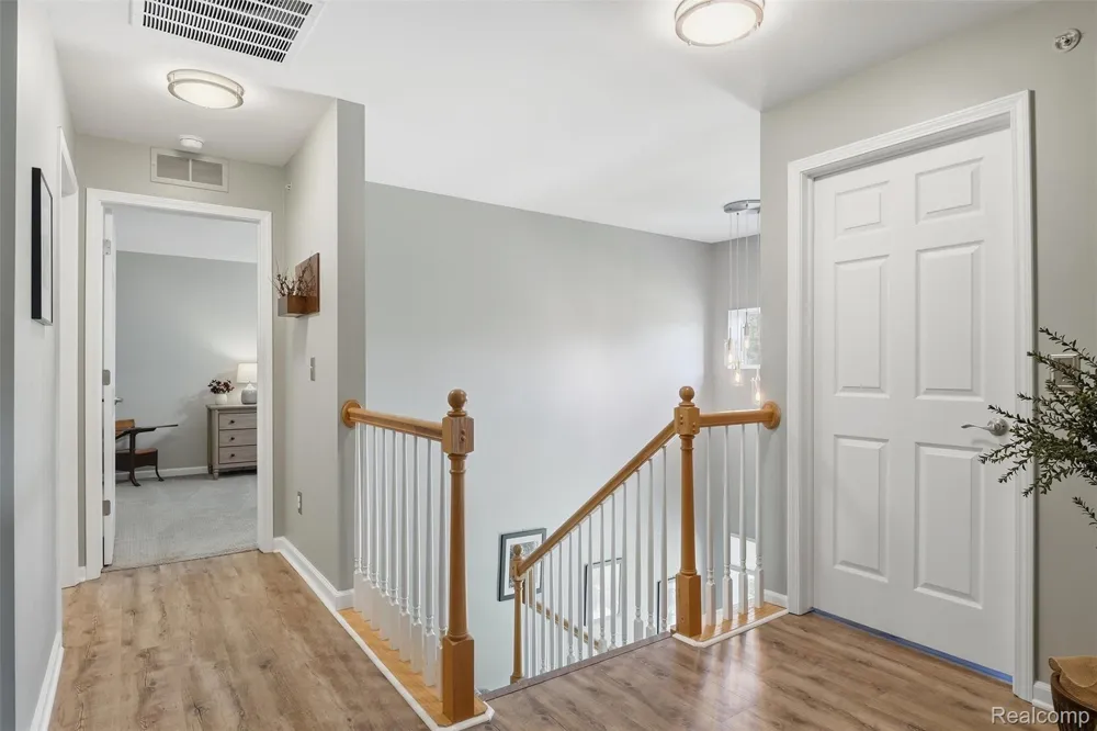 28259 Oakmonte Circle E Lyon Charter Township, MI 48165