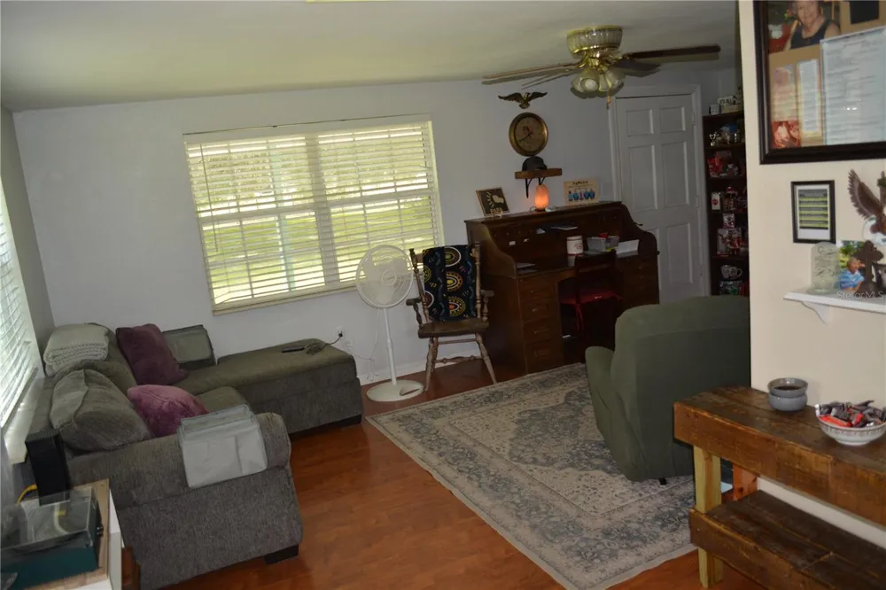 7826 CR 736 Center Hill, FL 33514