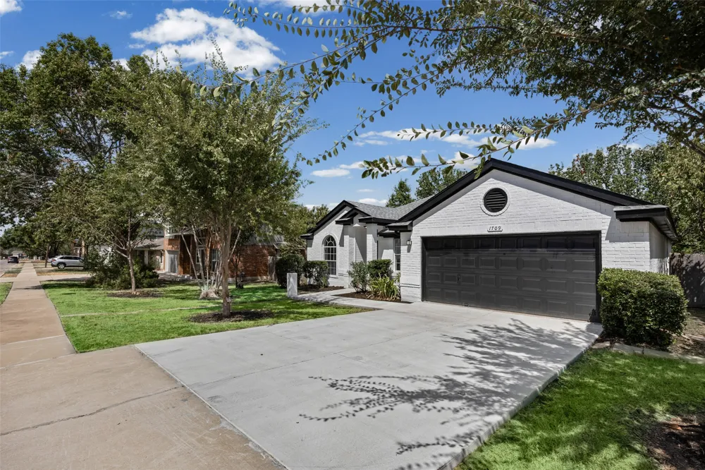 1709 Southeastern Trail Round Rock, TX 78664