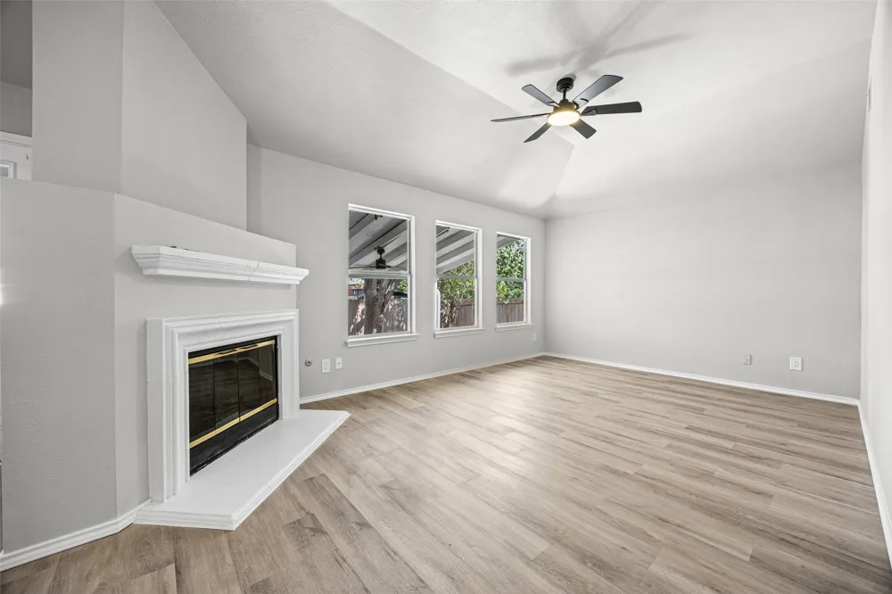 1709 Southeastern Trail Round Rock, TX 78664