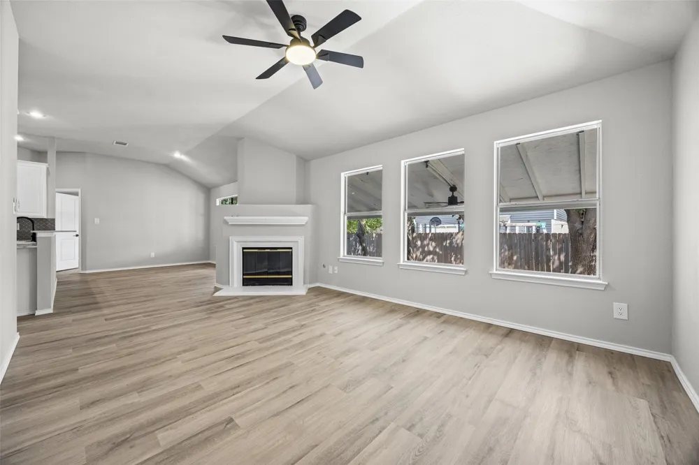 1709 Southeastern Trail Round Rock, TX 78664