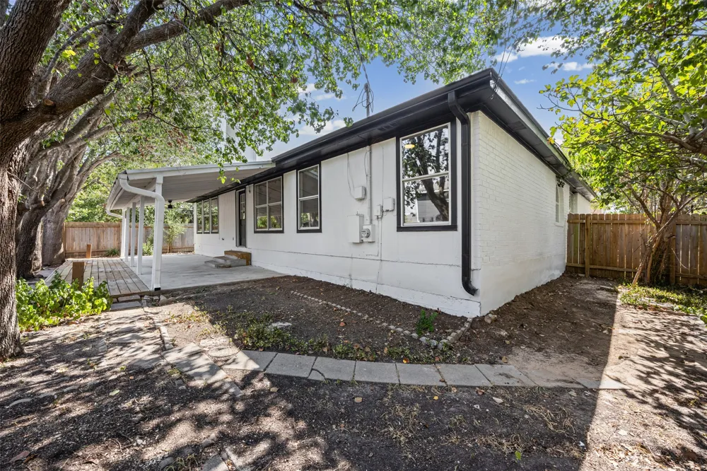 1709 Southeastern Trail Round Rock, TX 78664