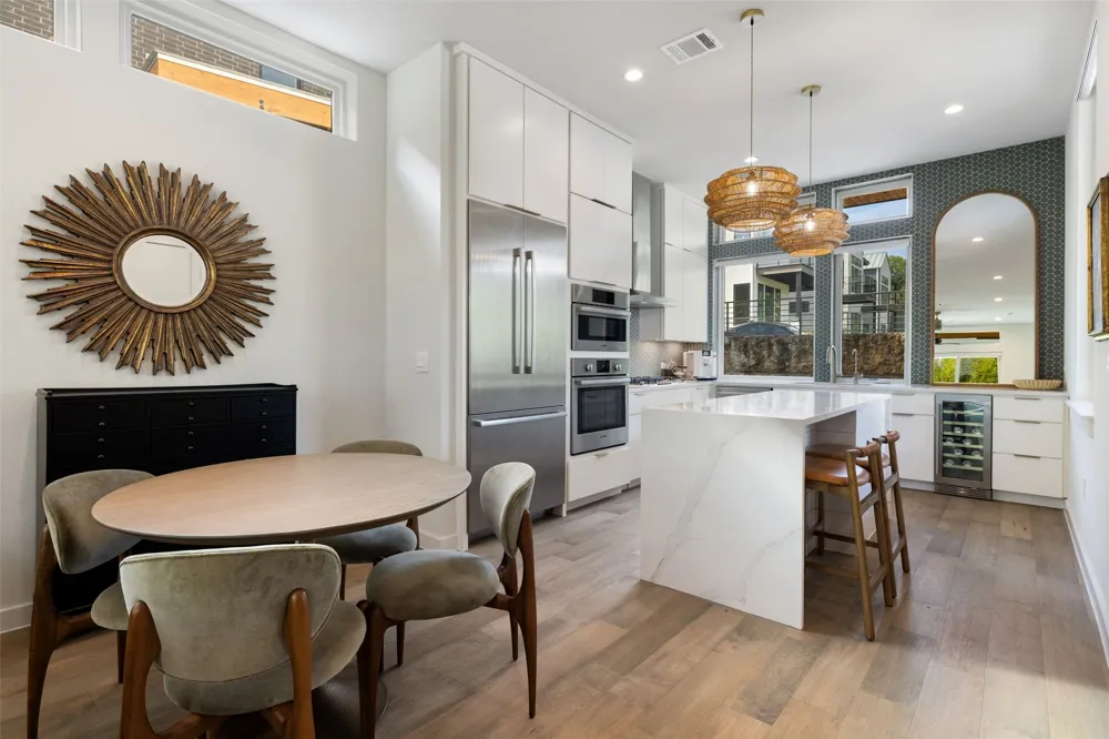 900 S 2nd Street #22 Austin, TX 78704