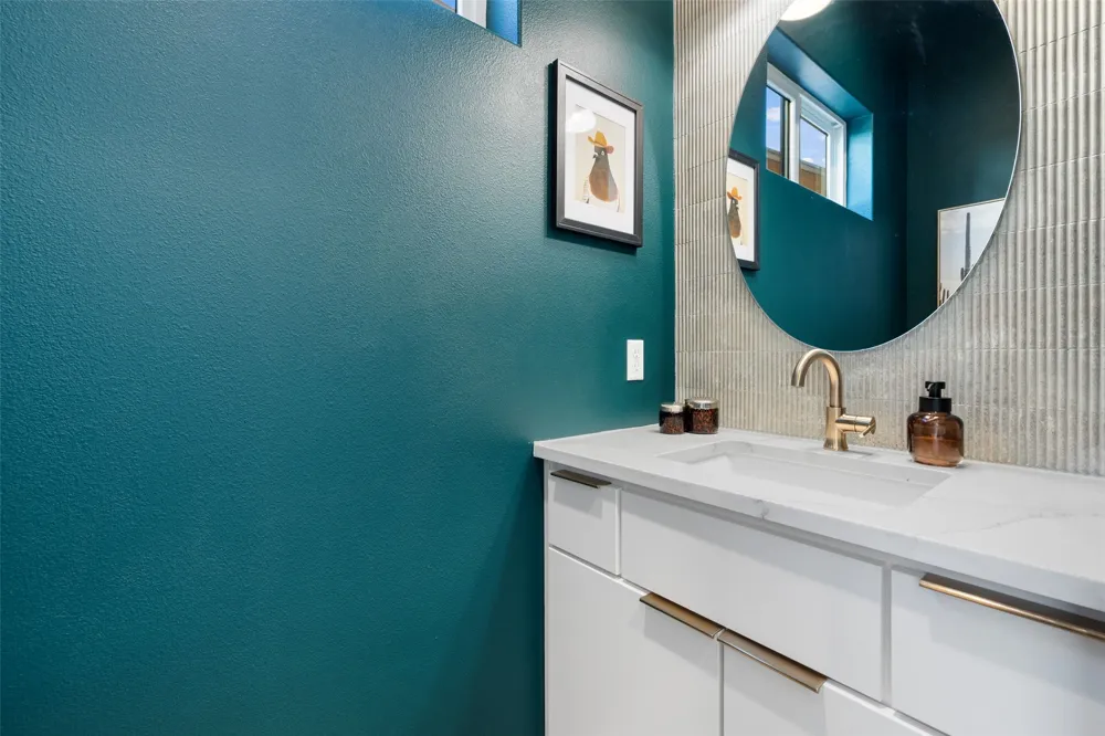 900 S 2nd Street #22 Austin, TX 78704