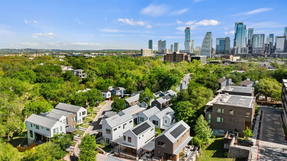 900 S 2nd Street #22 Austin, TX 78704