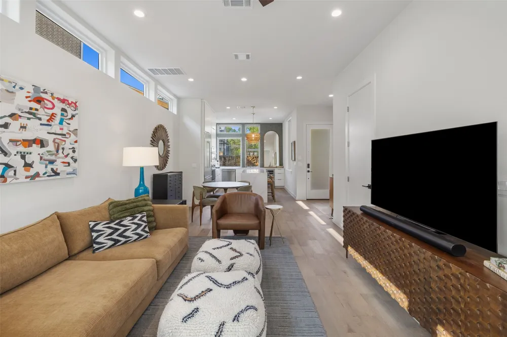 900 S 2nd Street #22 Austin, TX 78704