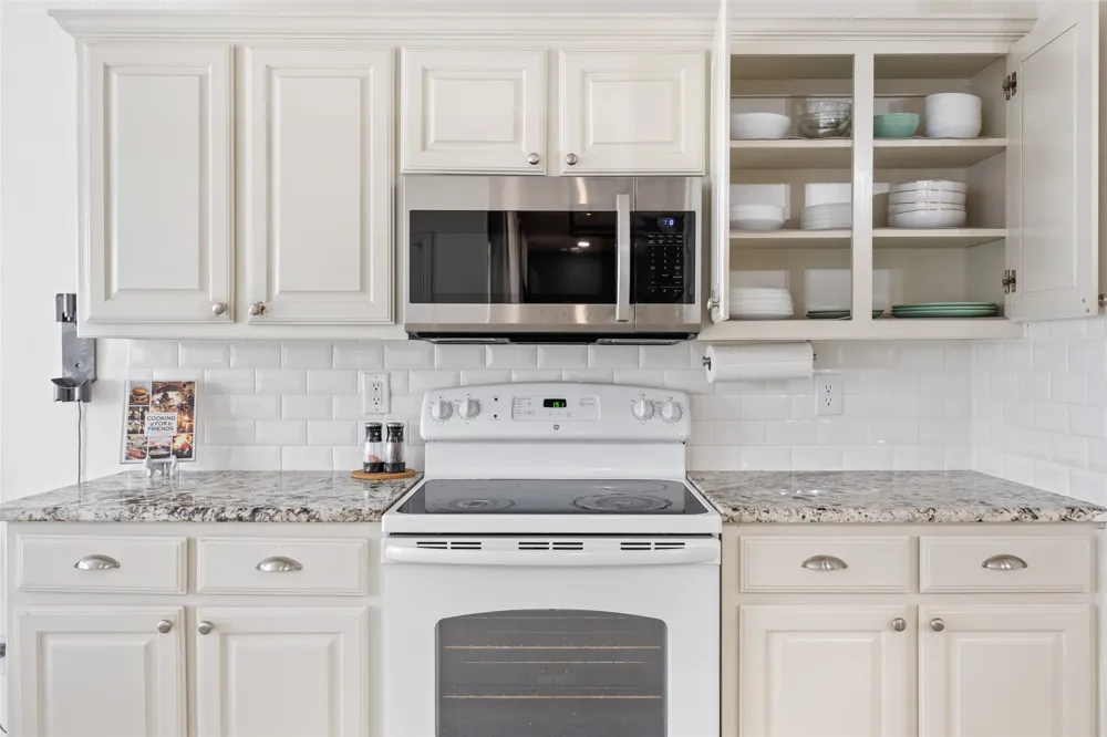 1112 Fawn Meadow Trail Kennedale, TX 76060