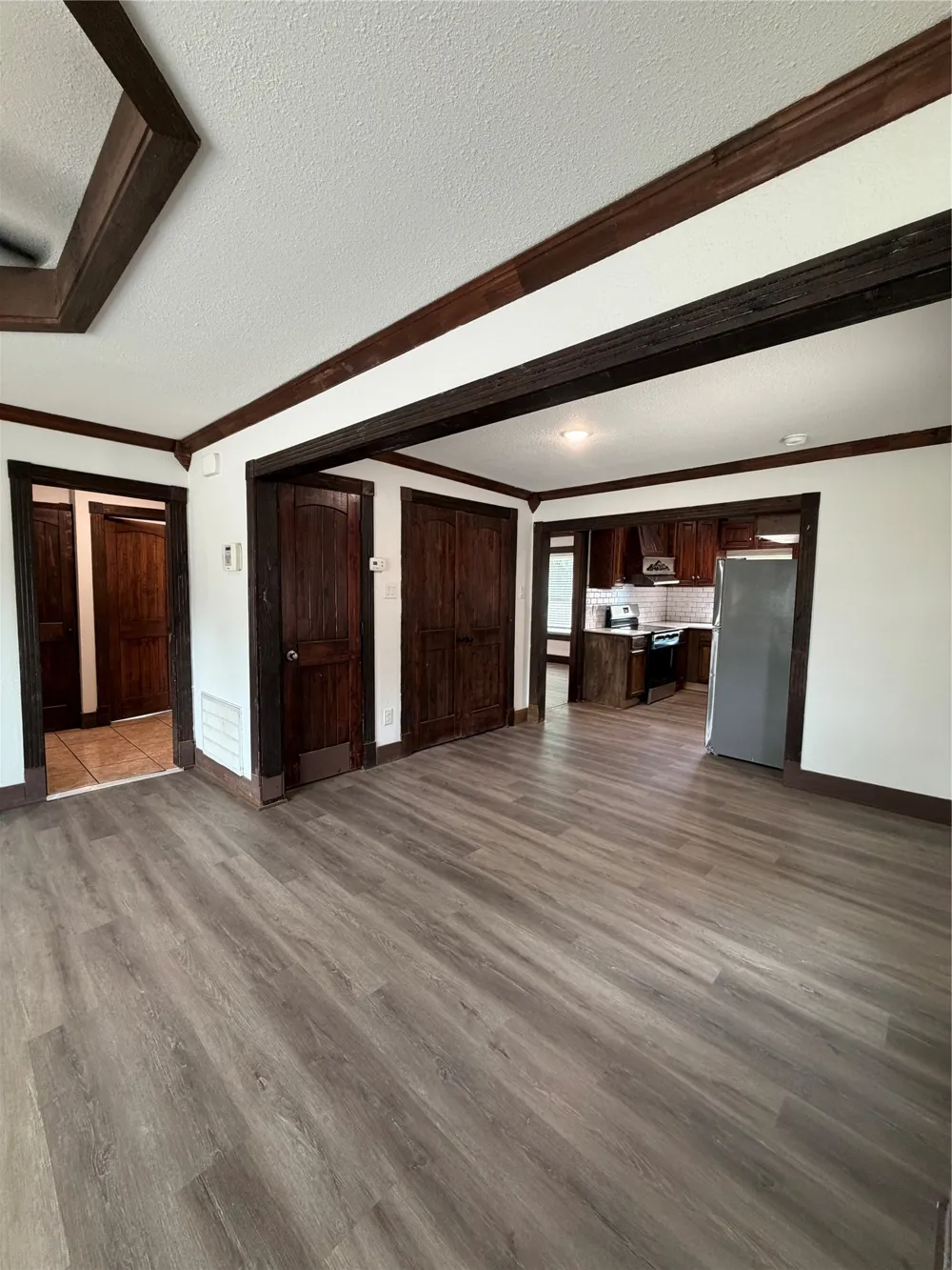 401 E Miller Road Garland, TX 75041
