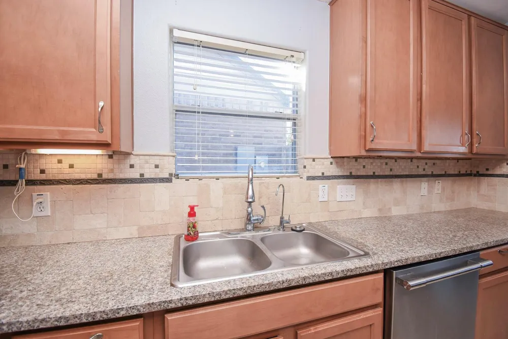 8502 Parapet Place Rosharon, TX 77583