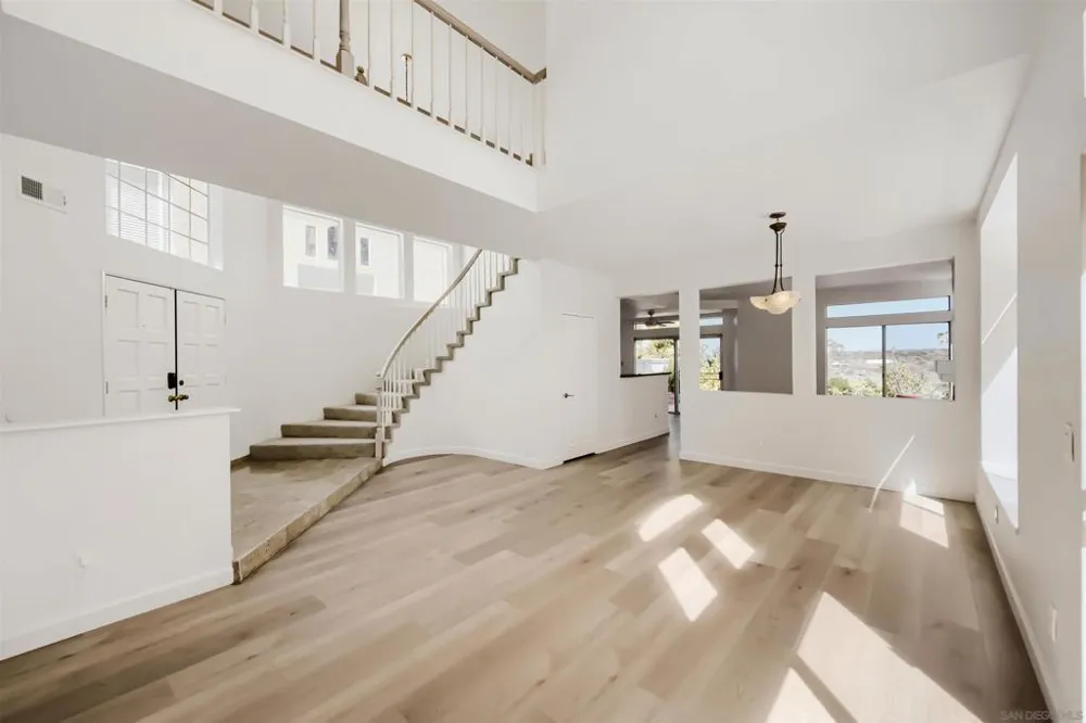 11060 Corte Playa Merida San Diego, CA 92124