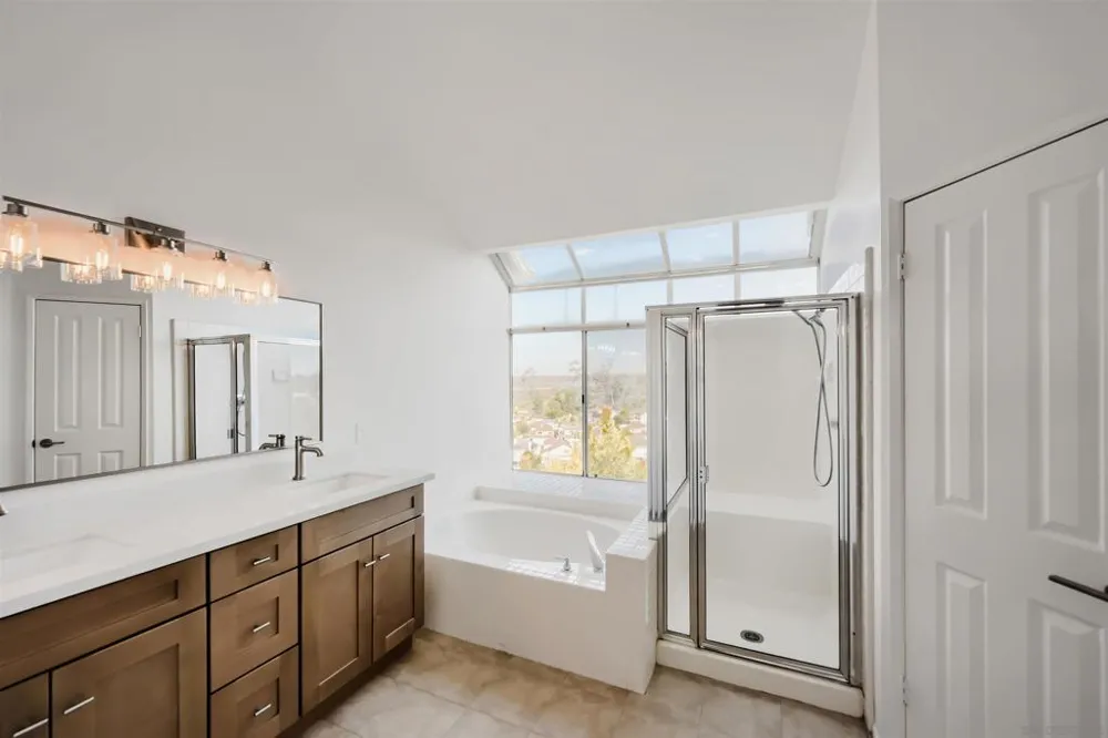 11060 Corte Playa Merida San Diego, CA 92124