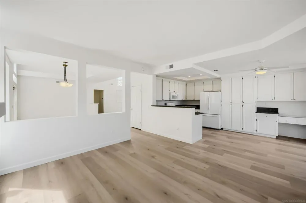 11060 Corte Playa Merida San Diego, CA 92124