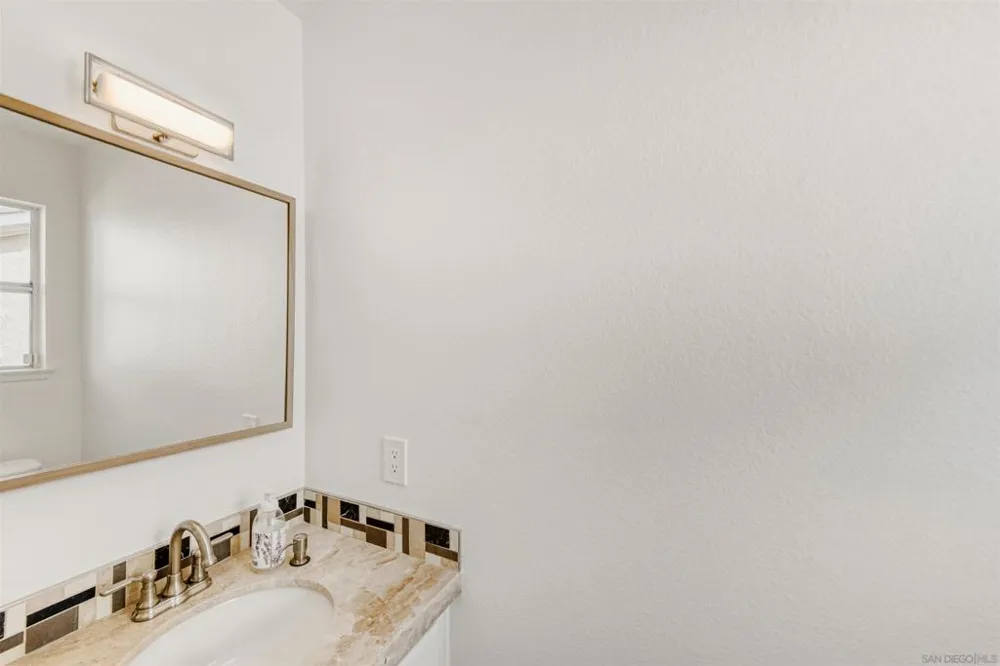 11060 Corte Playa Merida San Diego, CA 92124