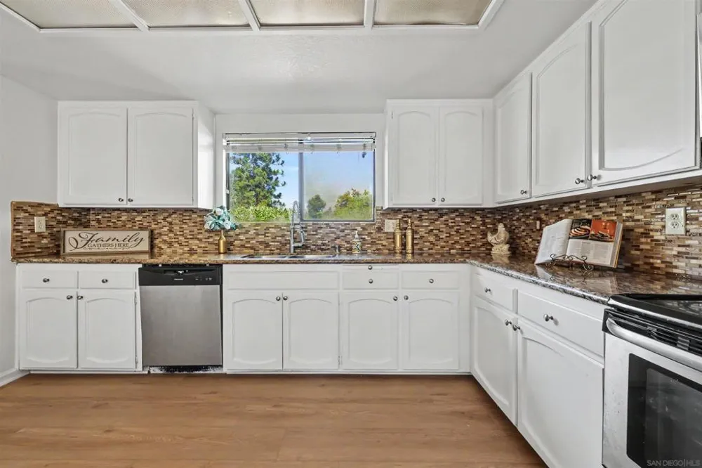 17675 Rancho De Carole Ramona, CA 92065
