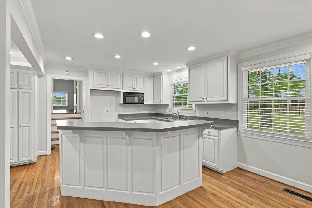 721 Lambert Dr Nashville, TN 37220