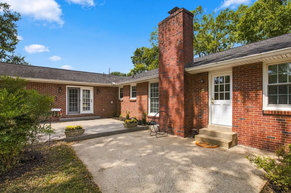 721 Lambert Dr Nashville, TN 37220