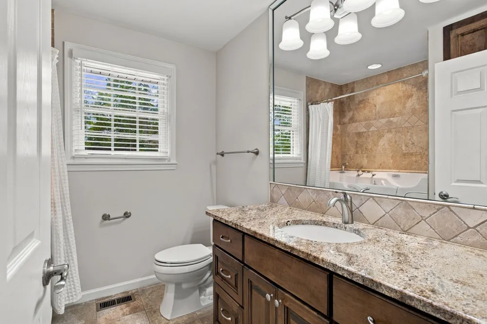 721 Lambert Dr Nashville, TN 37220