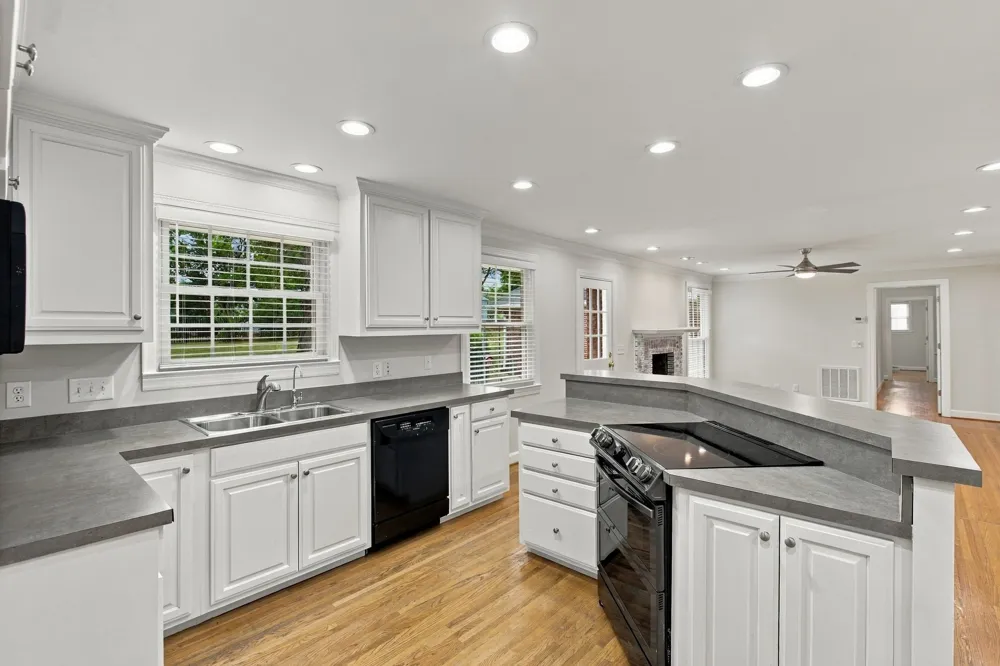 721 Lambert Dr Nashville, TN 37220