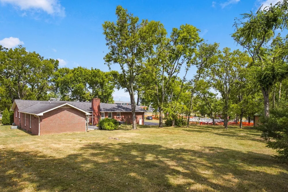 721 Lambert Dr Nashville, TN 37220