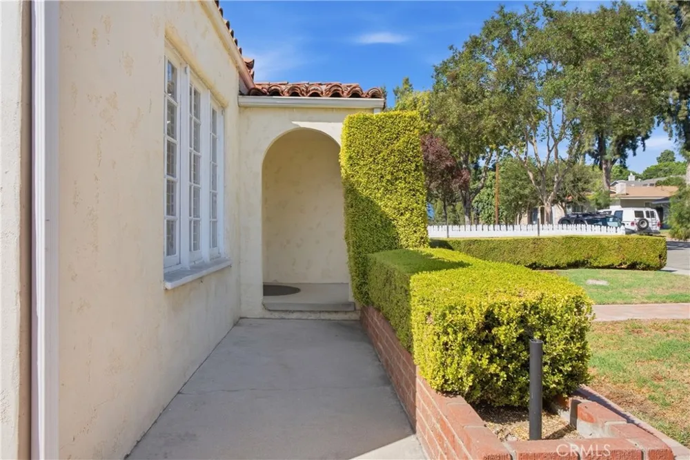 7741 Friends Avenue Whittier, CA 90602