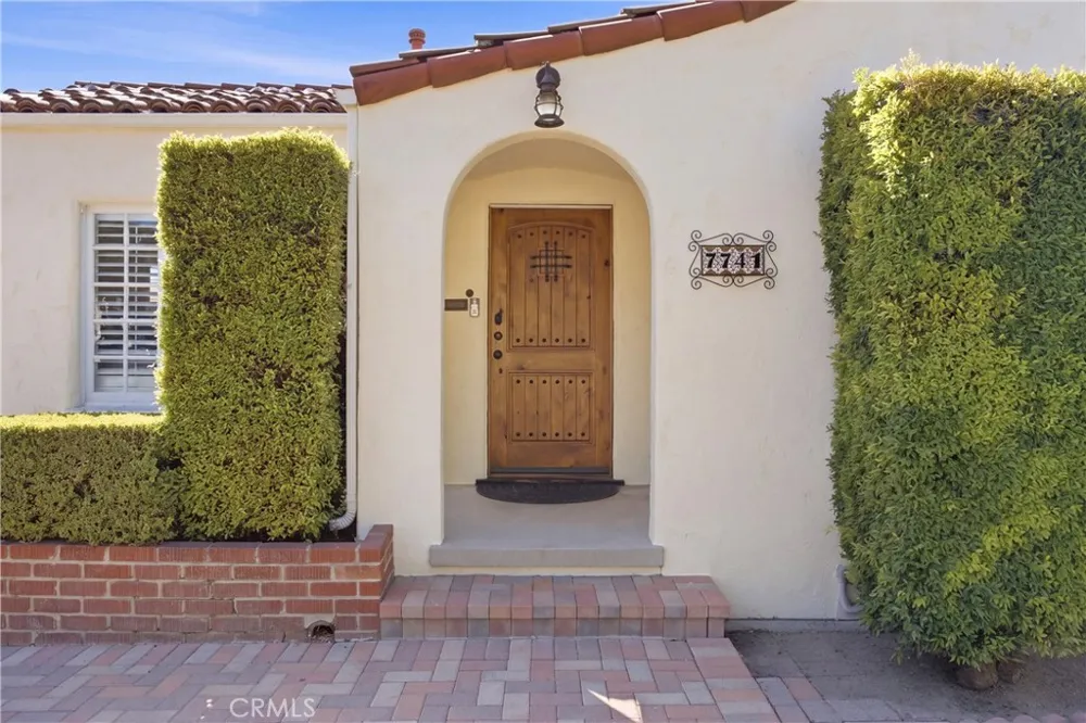 7741 Friends Avenue Whittier, CA 90602