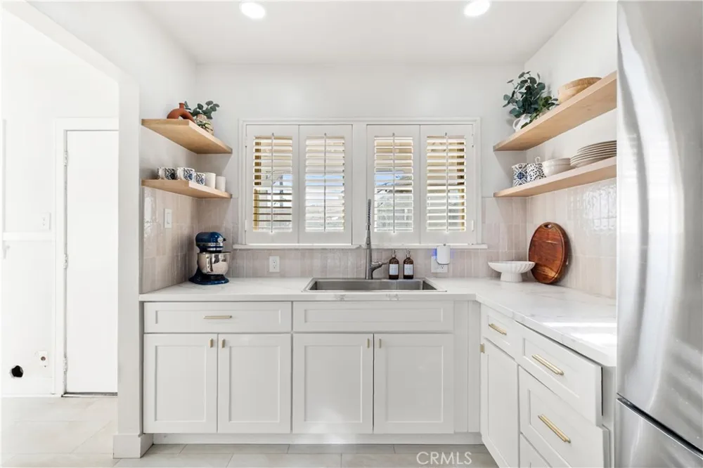7741 Friends Avenue Whittier, CA 90602