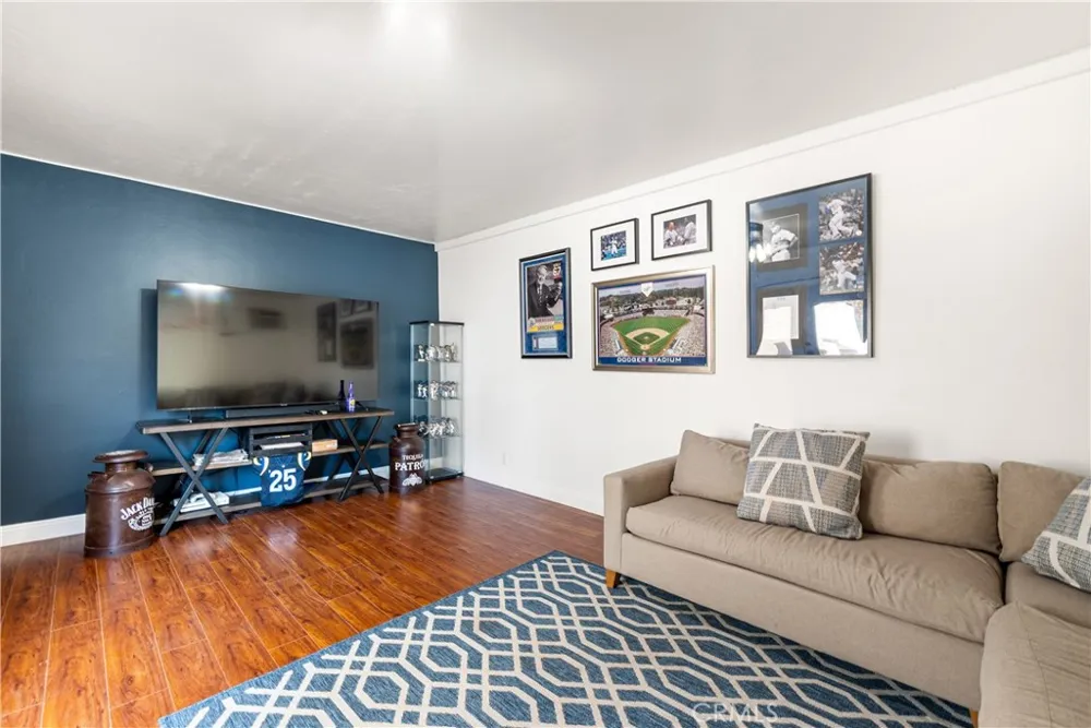 7741 Friends Avenue Whittier, CA 90602
