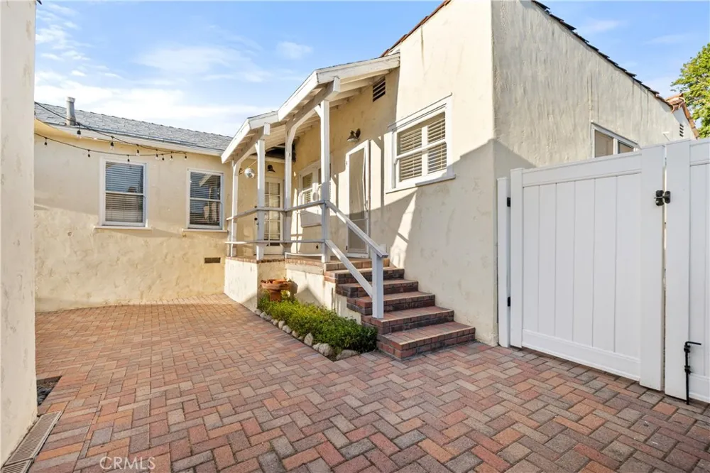 7741 Friends Avenue Whittier, CA 90602
