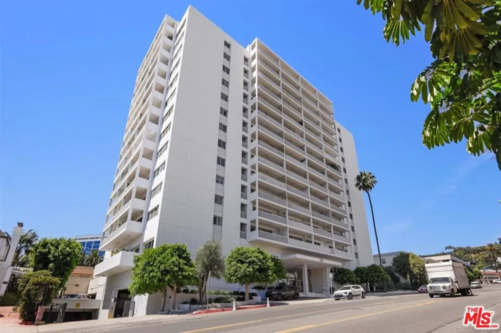 999 Doheny Drive #806 West Hollywood, CA 90069