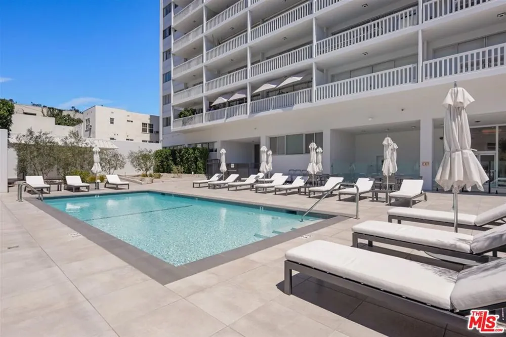 999 Doheny Drive #806 West Hollywood, CA 90069