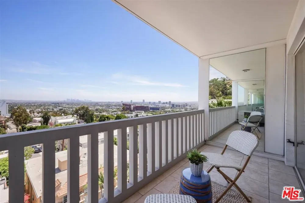 999 Doheny Drive #806 West Hollywood, CA 90069