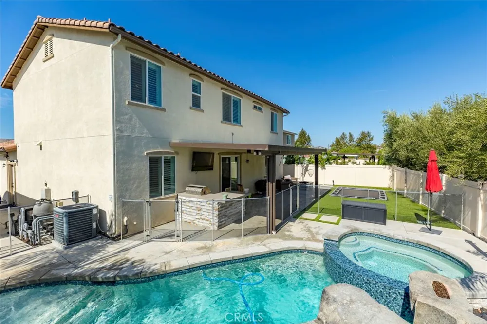 31194 Windstone Drive Winchester, CA 92596