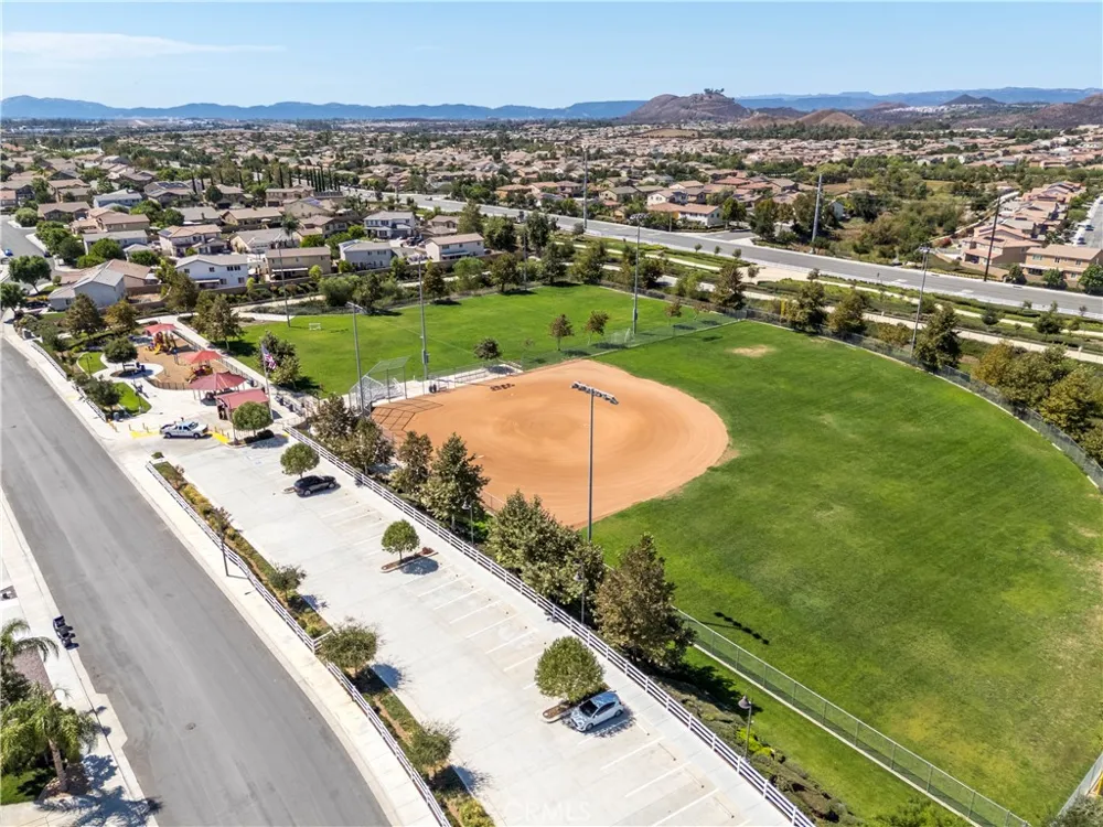 31194 Windstone Drive Winchester, CA 92596