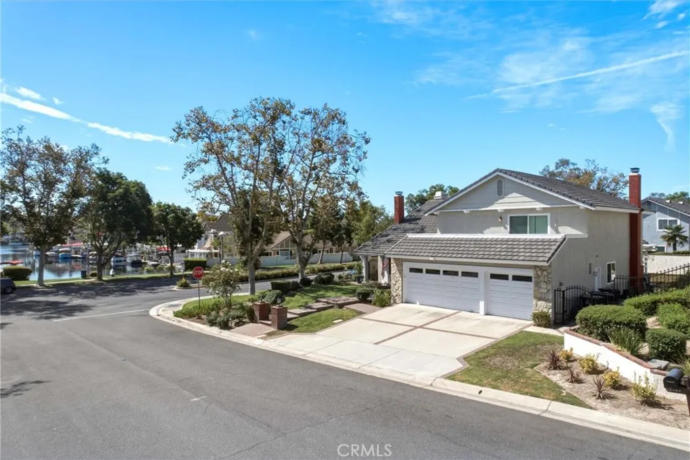 5285 Via Ester Yorba Linda, CA 92886