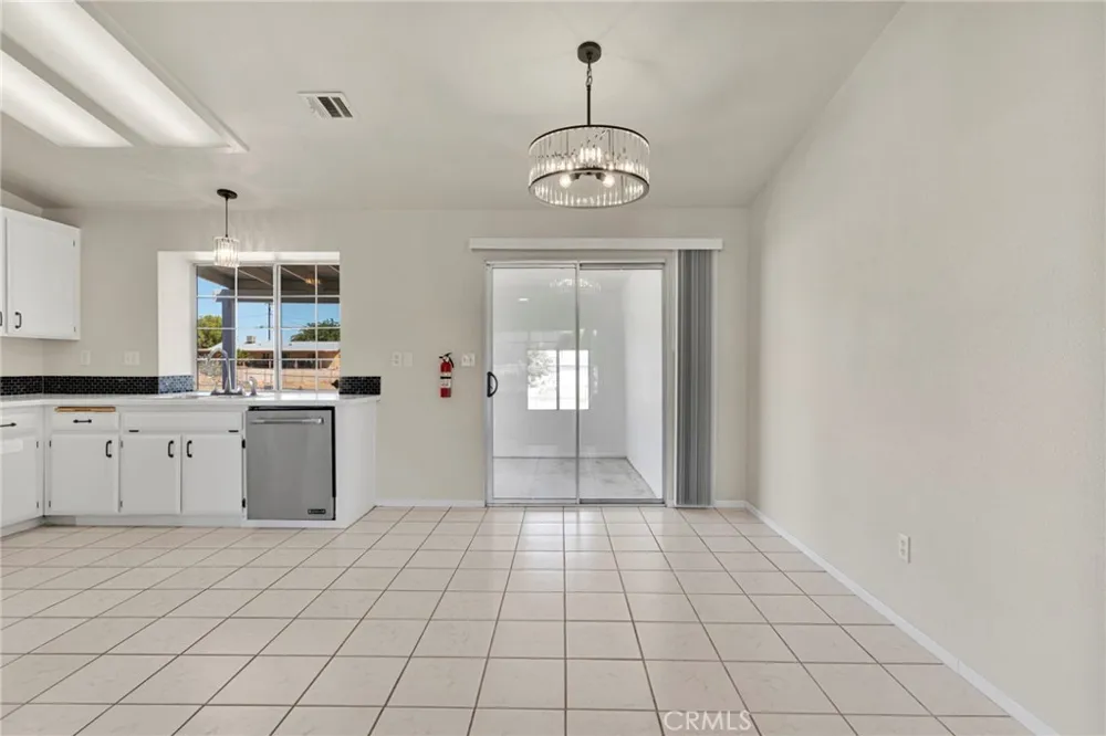 18190 Pitache Street Hesperia, CA 92345