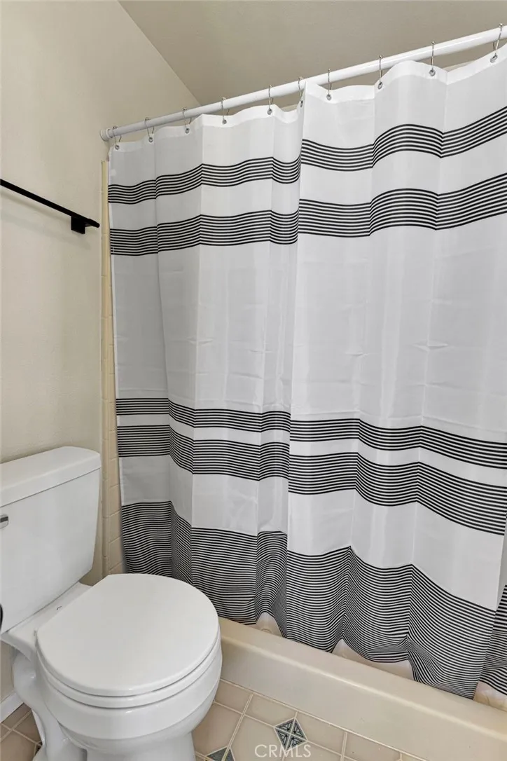 18190 Pitache Street Hesperia, CA 92345