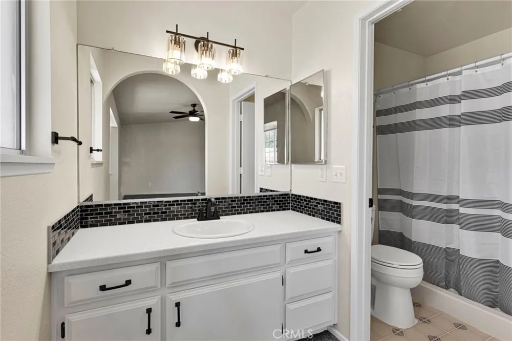 18190 Pitache Street Hesperia, CA 92345