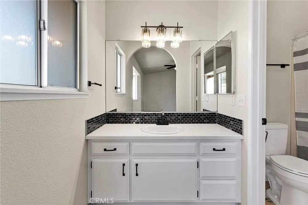 18190 Pitache Street Hesperia, CA 92345