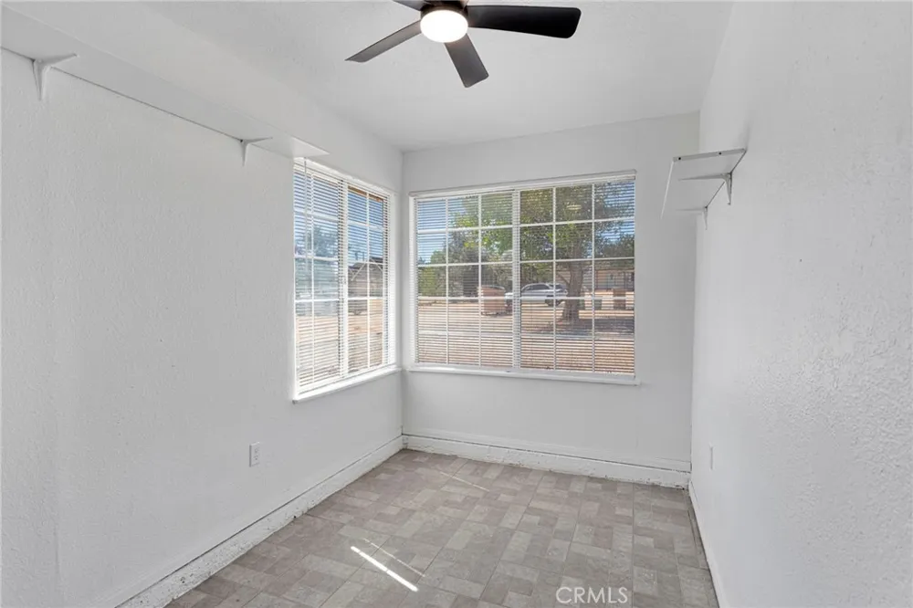 18190 Pitache Street Hesperia, CA 92345