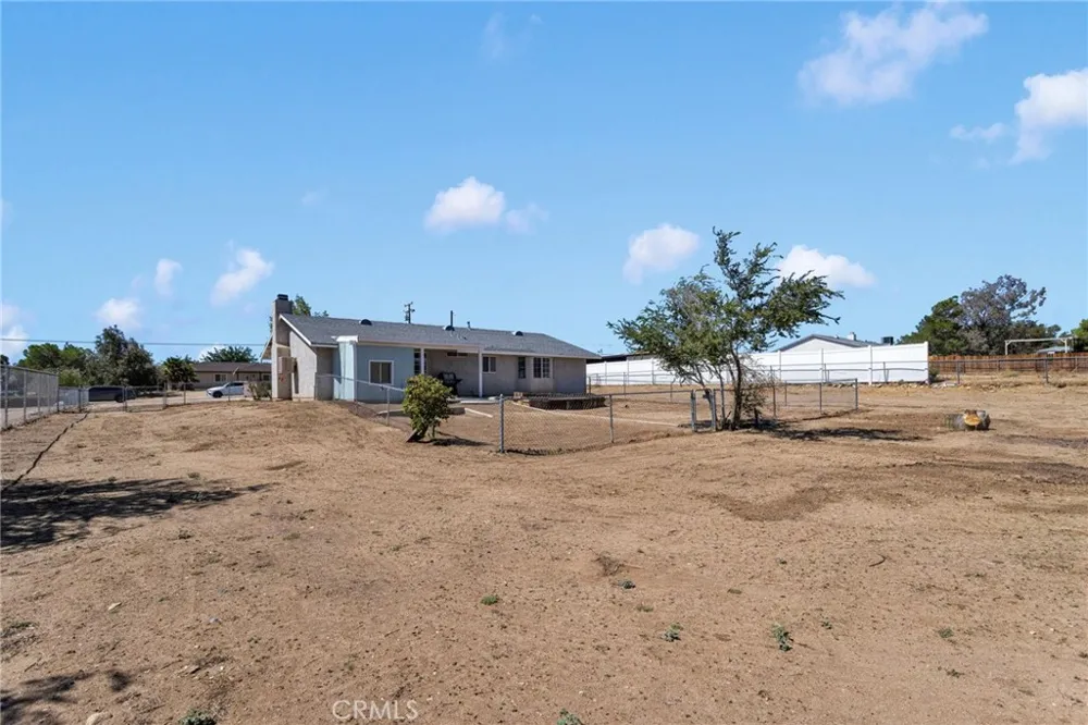 18190 Pitache Street Hesperia, CA 92345