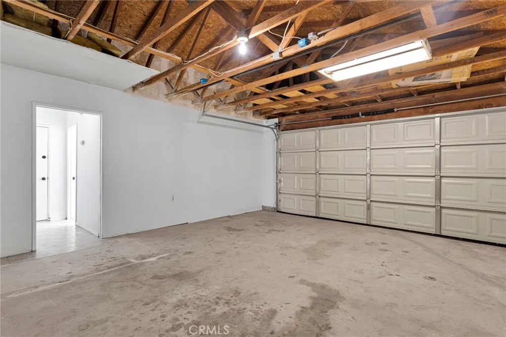 18190 Pitache Street Hesperia, CA 92345