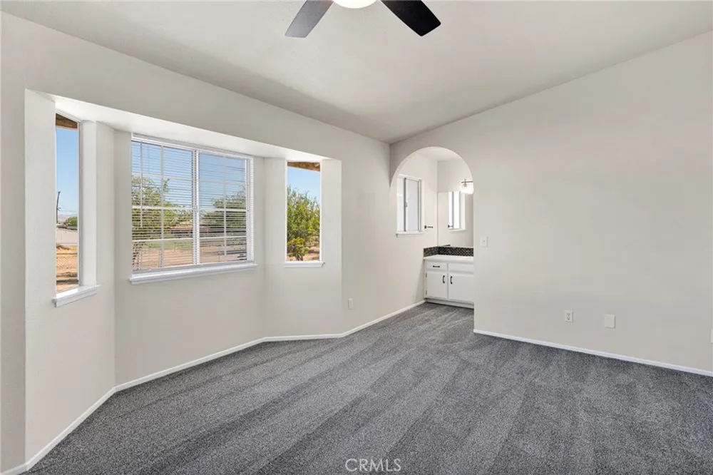 18190 Pitache Street Hesperia, CA 92345