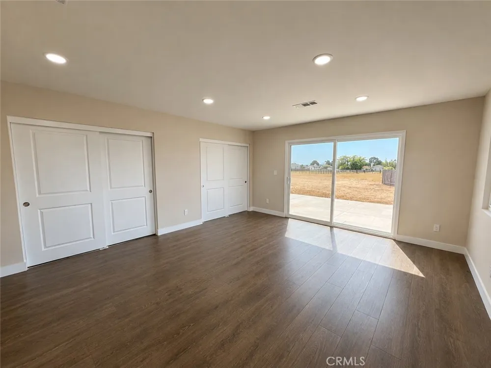 12914 2nd Yucaipa, CA 92399