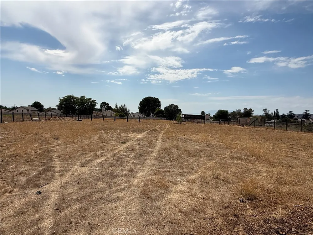 12914 2nd Yucaipa, CA 92399