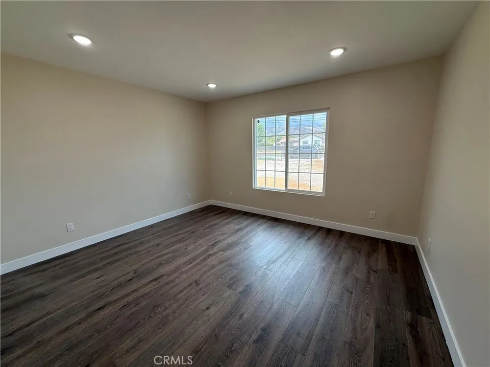 12914 2nd Yucaipa, CA 92399