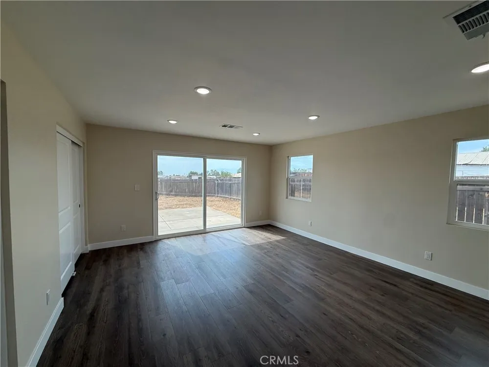 12914 2nd Yucaipa, CA 92399