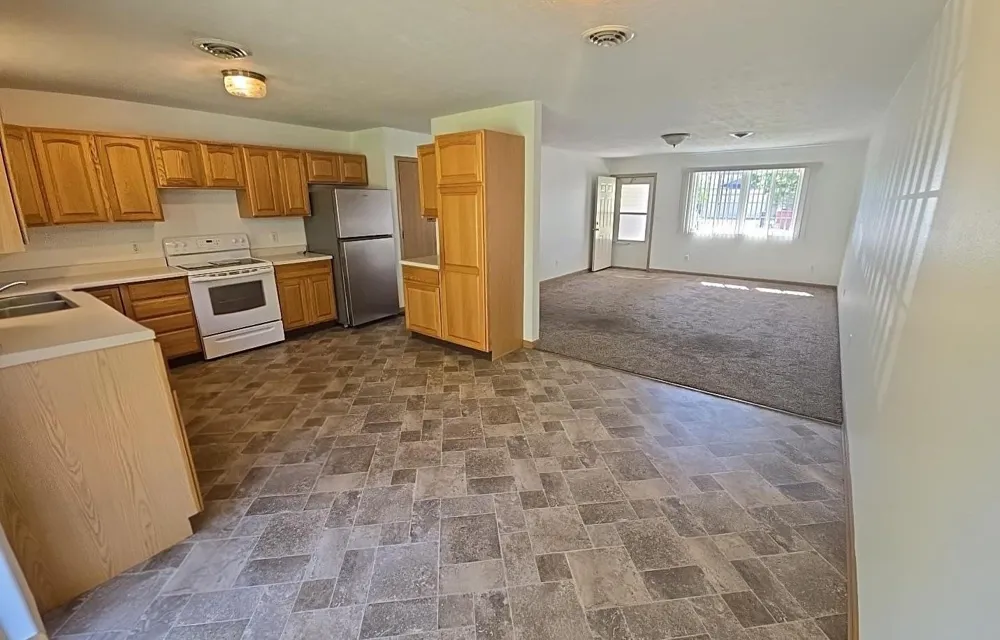 163 Ridgeview Drive Pipestone, MN 56164